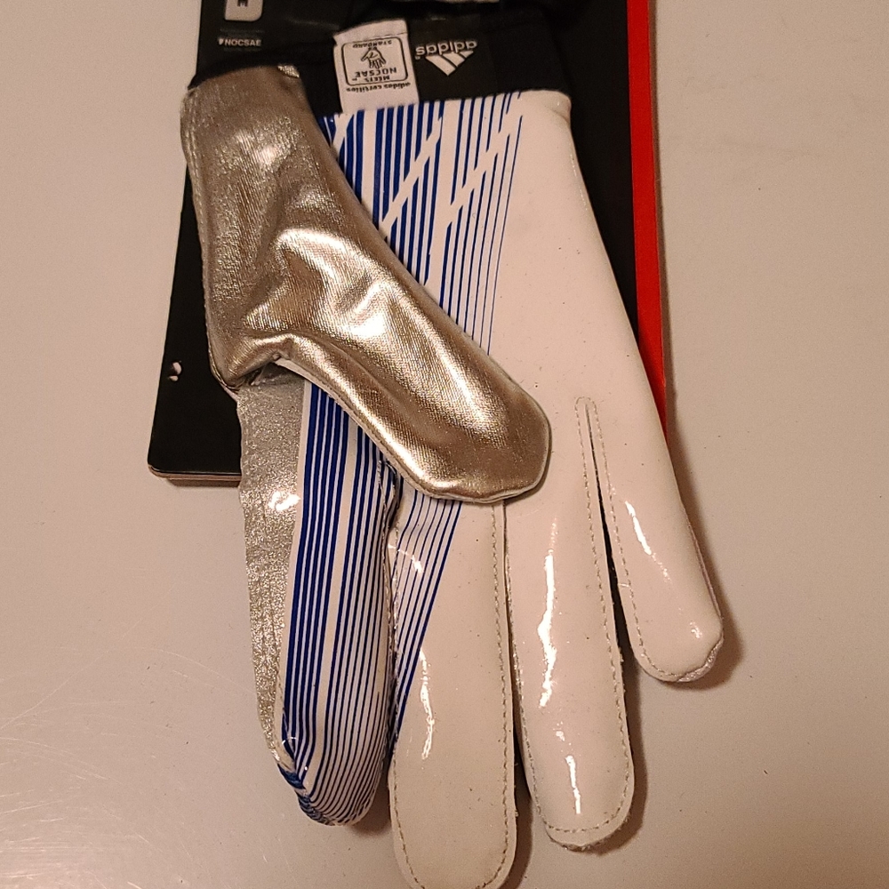 Football Grip Gloves - Picture 3 of 4